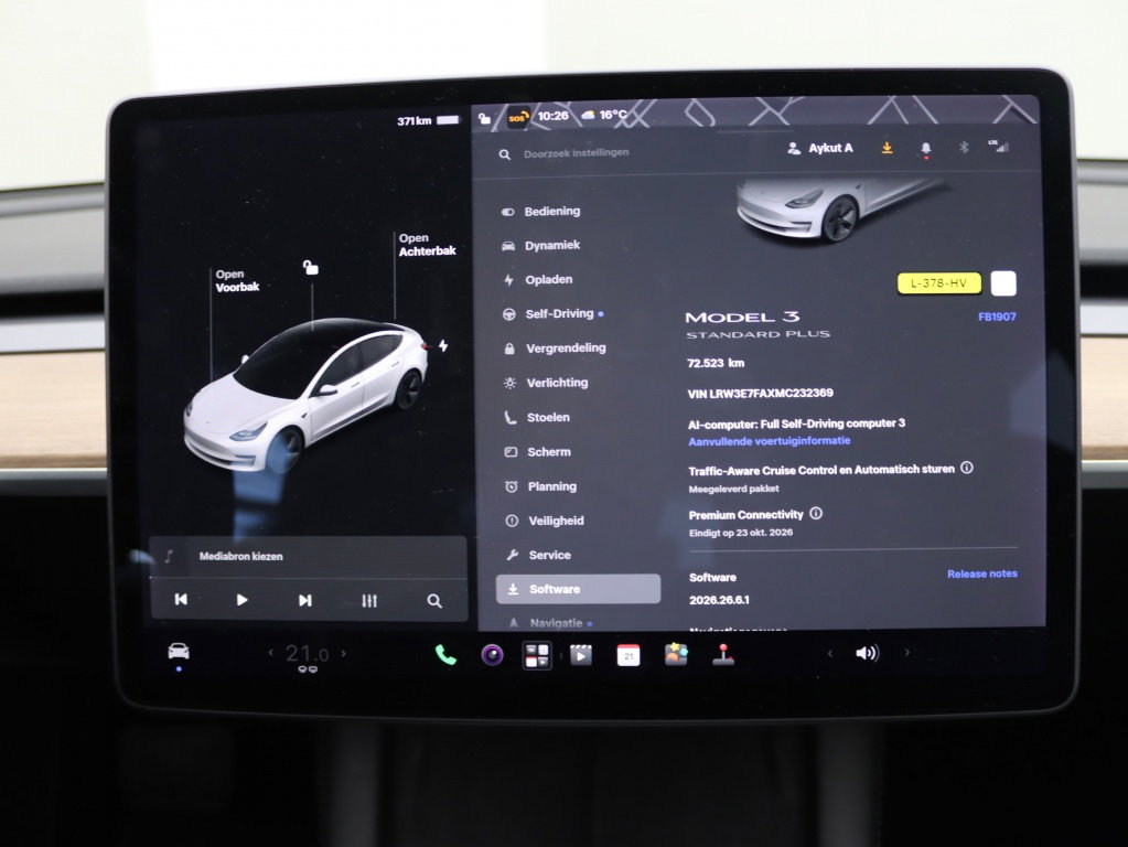 Tesla Model 3 Standard Plus RWD 26