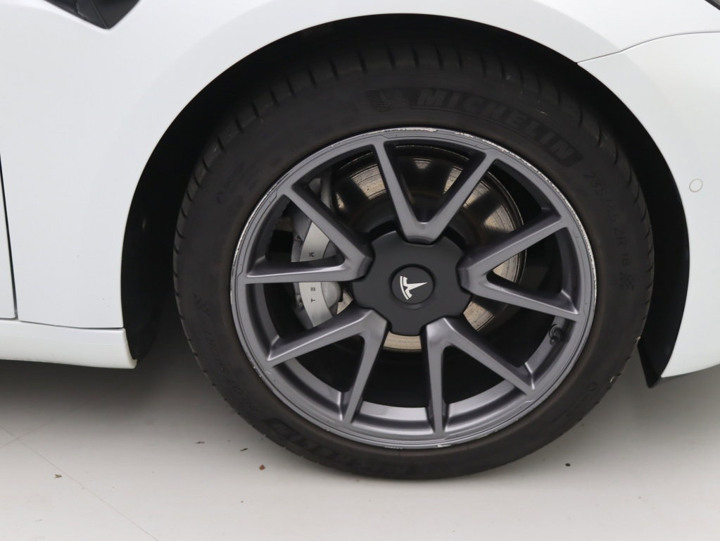Tesla Model 3 Standard Plus RWD 11