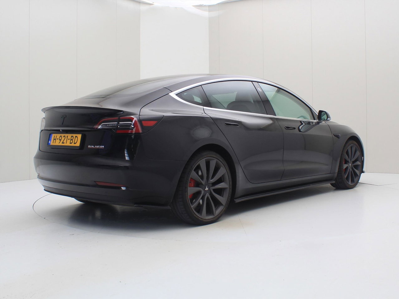Tesla Model 3 Performance Dual Motor AWD 486pk 88.3% SoH [ WIT LEDER+AUTOPILOT+20 INCH+530KM WLTP+PREMIUM AUDIO ] 2