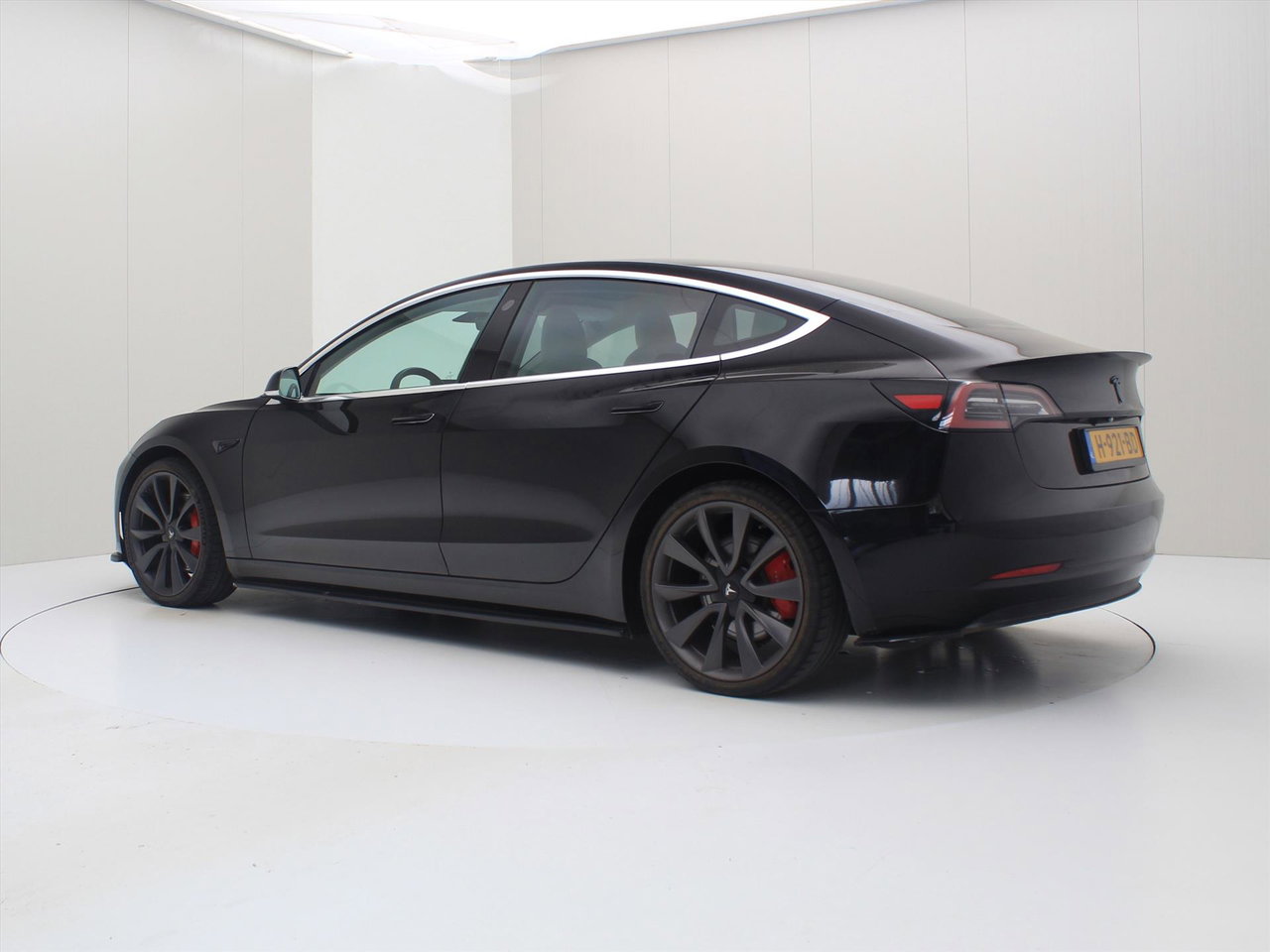 Tesla Model 3 Performance Dual Motor AWD 486pk 88.3% SoH [ WIT LEDER+AUTOPILOT+20 INCH+530KM WLTP+PREMIUM AUDIO ] 3