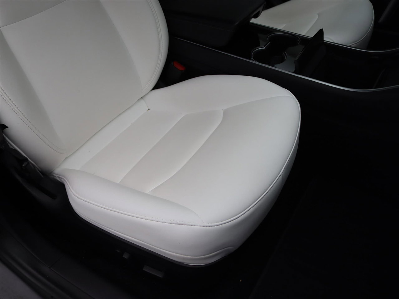 Tesla Model 3 Performance Dual Motor AWD 486pk 88.3% SoH [ WIT LEDER+AUTOPILOT+20 INCH+530KM WLTP+PREMIUM AUDIO ] 15