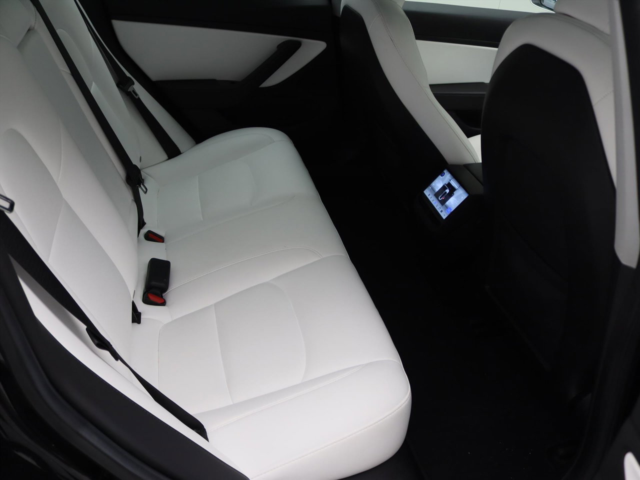 Tesla Model 3 Performance Dual Motor AWD 486pk 88.3% SoH [ WIT LEDER+AUTOPILOT+20 INCH+530KM WLTP+PREMIUM AUDIO ] 12