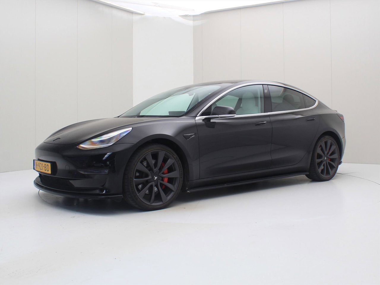 Tesla Model 3 Performance Dual Motor AWD 486pk 88.3% SoH [ WIT LEDER+AUTOPILOT+20 INCH+530KM WLTP+PREMIUM AUDIO ] 7