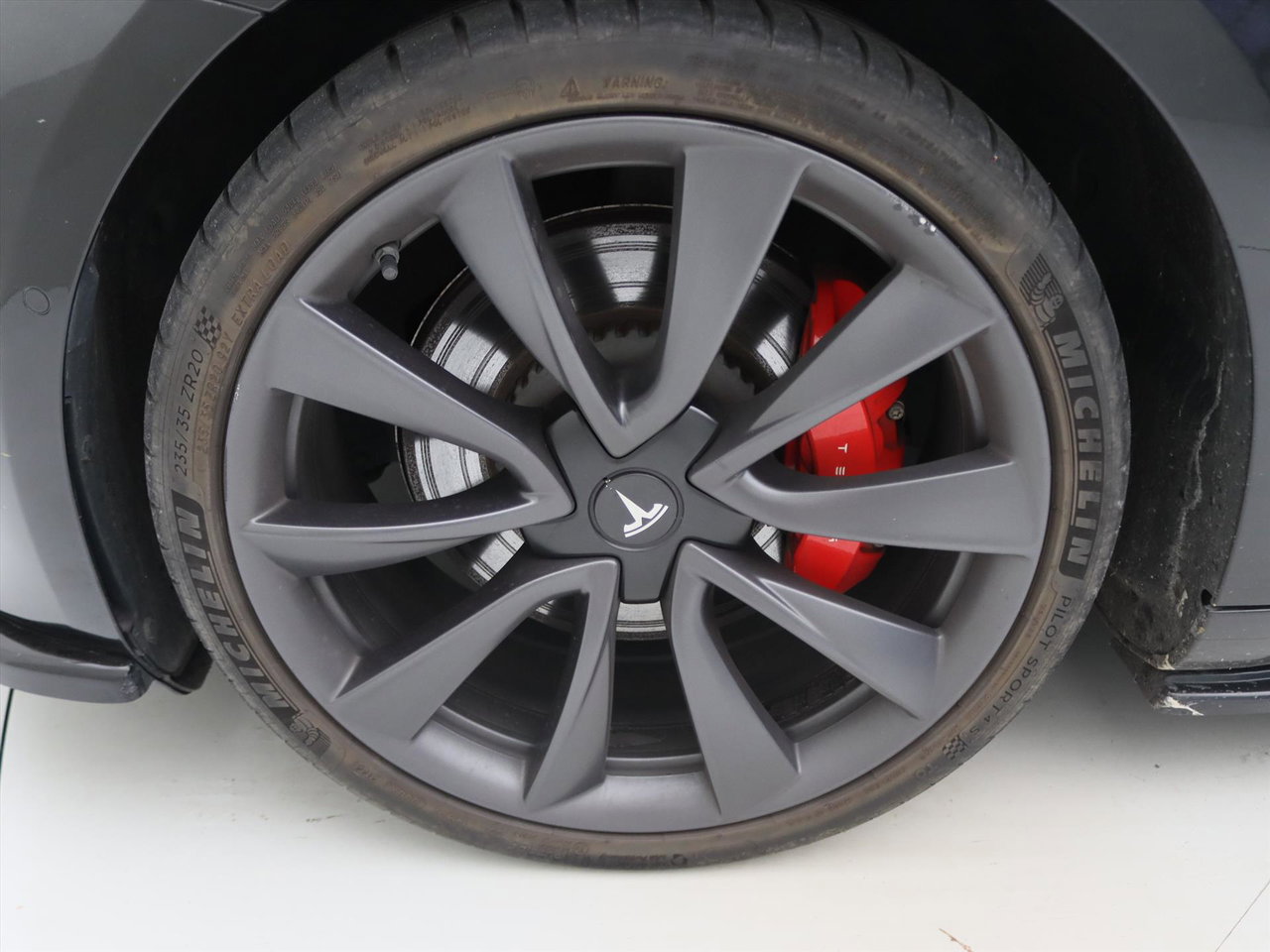Tesla Model 3 Performance Dual Motor AWD 486pk 88.3% SoH [ WIT LEDER+AUTOPILOT+20 INCH+530KM WLTP+PREMIUM AUDIO ] 18