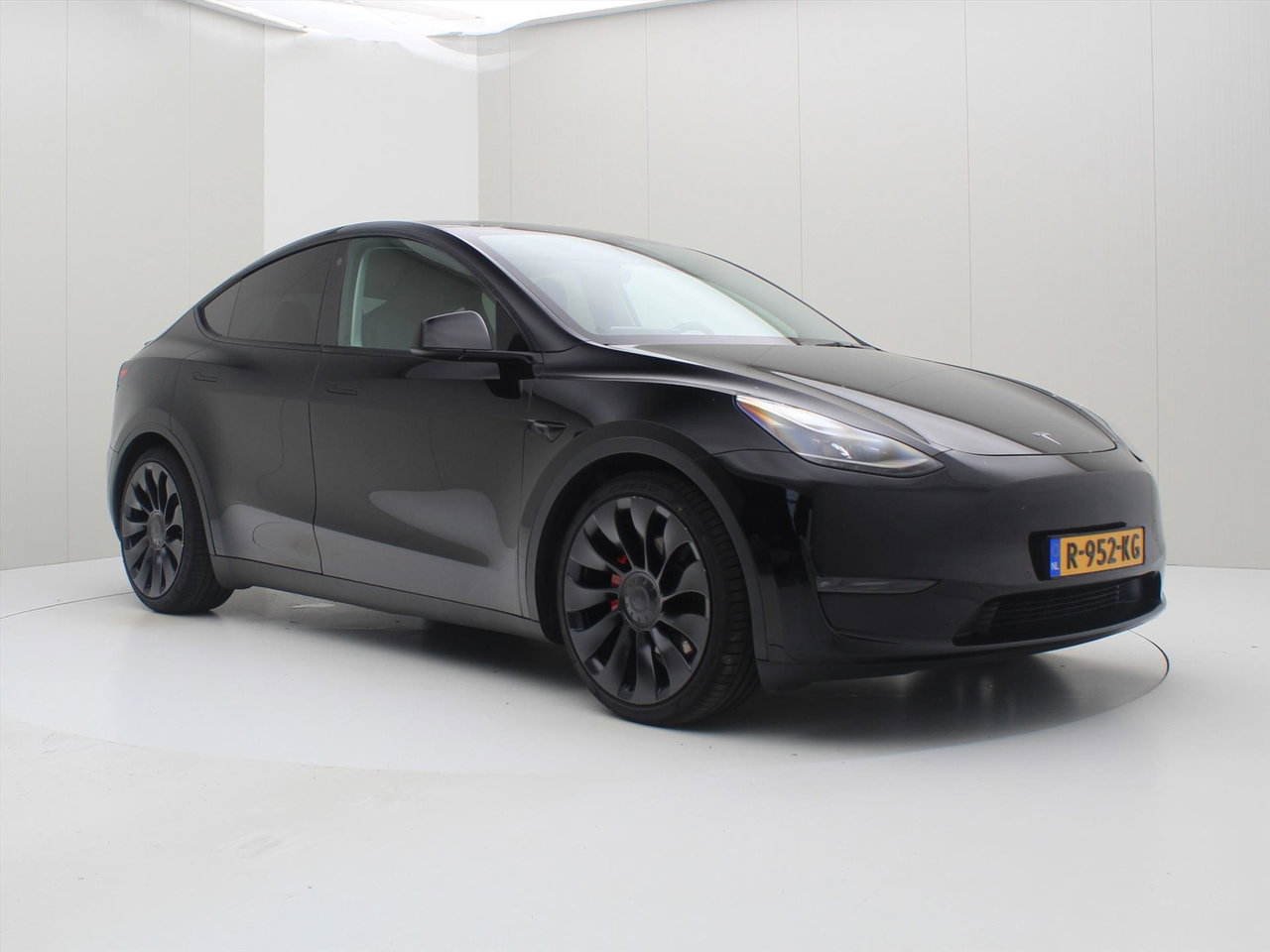 Tesla Model Y Performance 534pk AWD 93% SoH [ 21 INCH+WARMTEPOMP+RYZEN+PREMIUM AUDIO ] 4