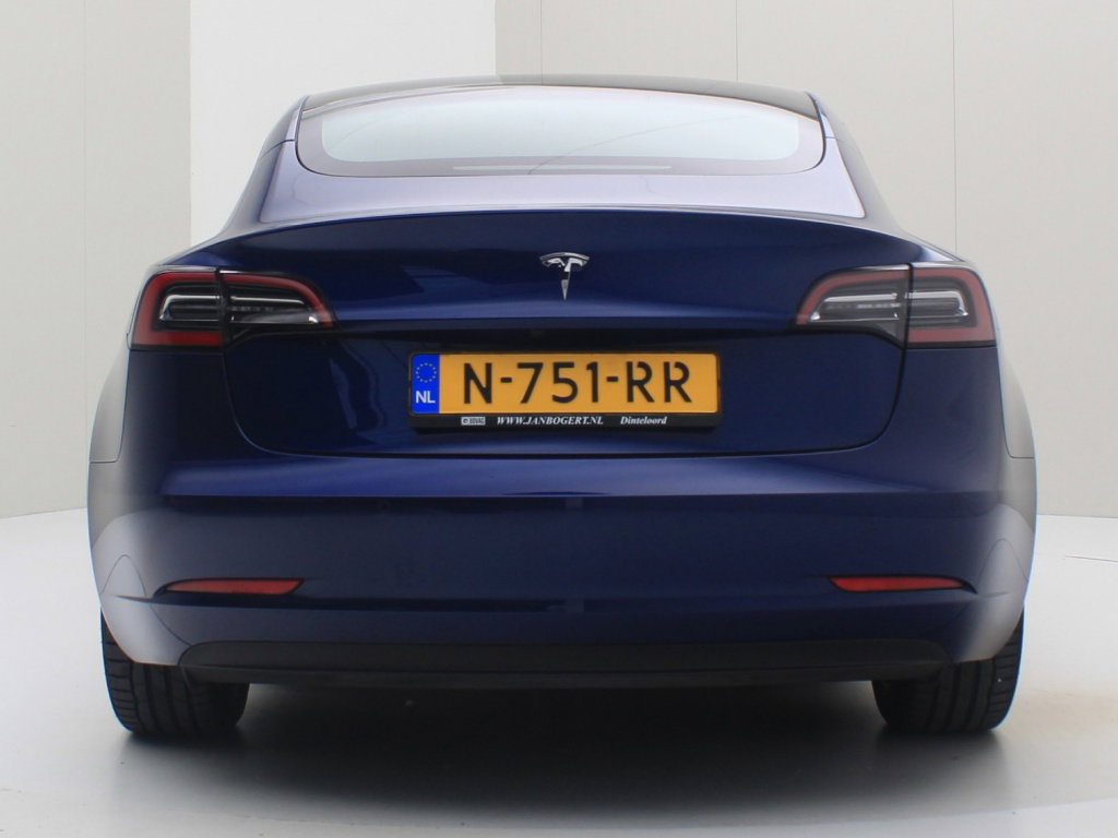 Tesla Model 3 Standard Plus RWD 6