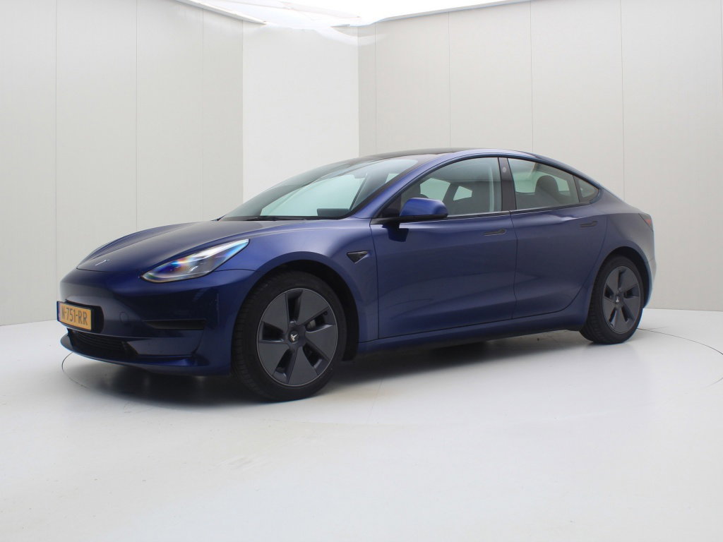 Tesla Model 3 Standard Plus RWD 7