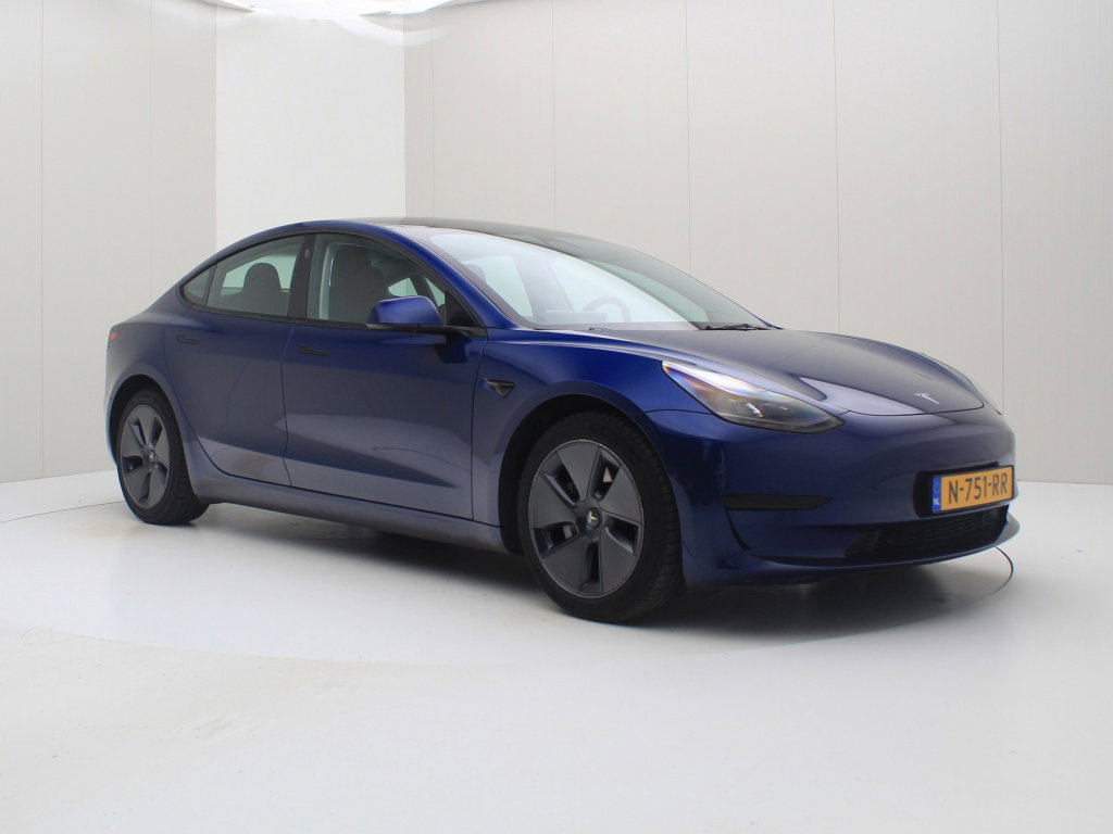 Tesla Model 3 Standard Plus RWD 4