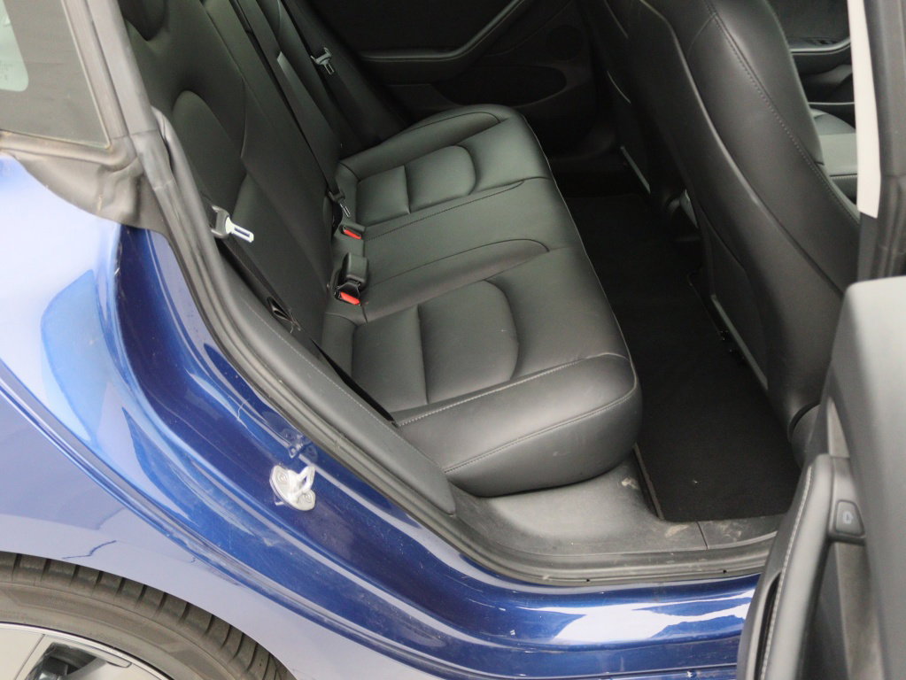 Tesla Model 3 Standard Plus RWD 16
