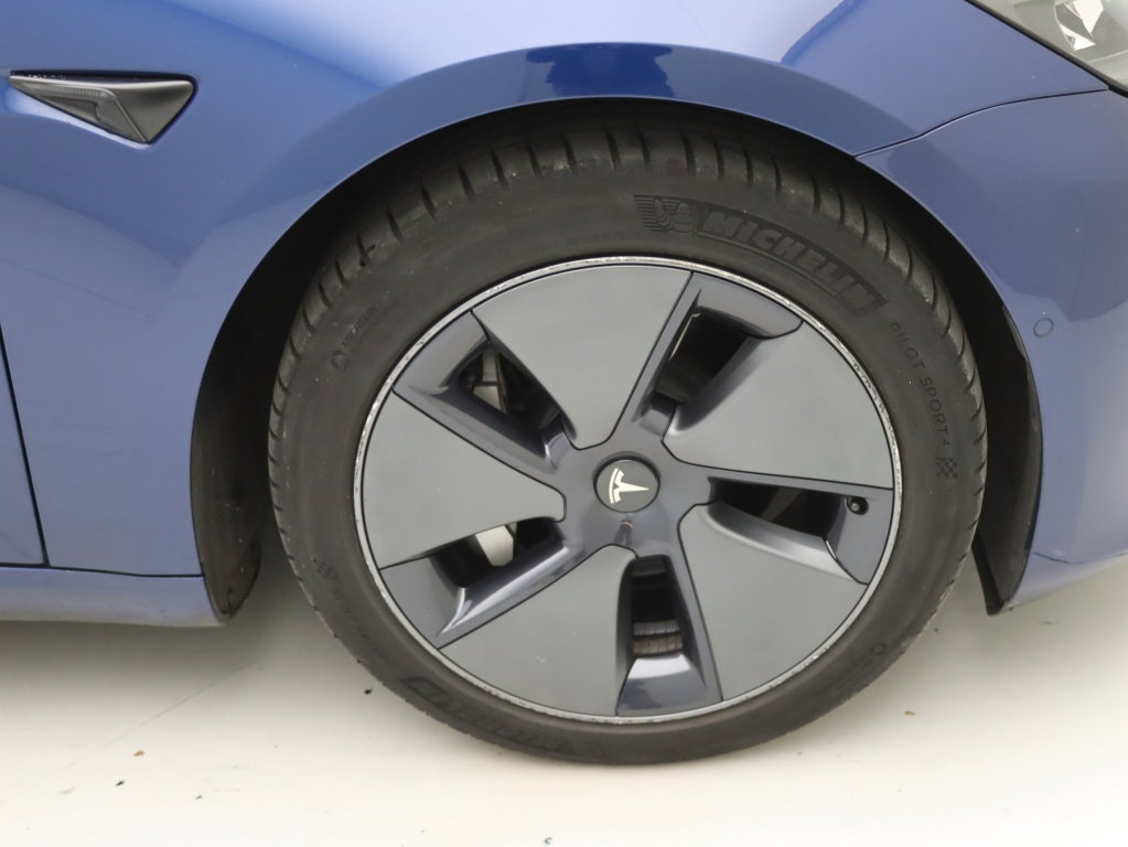 Tesla Model 3 Standard Plus RWD 10