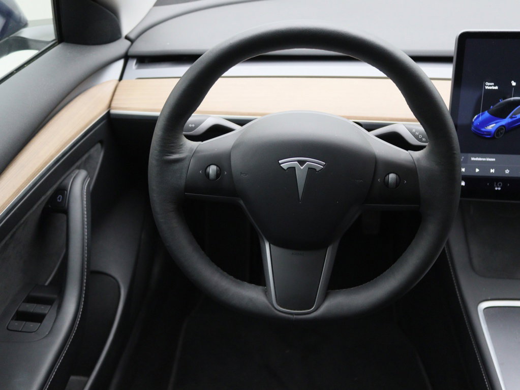 Tesla Model 3 Standard Plus RWD 11