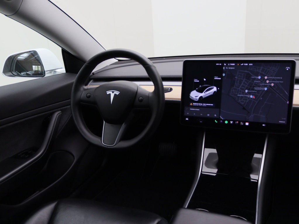 Tesla Model 3 Long-Range Dual Motor AWD 15