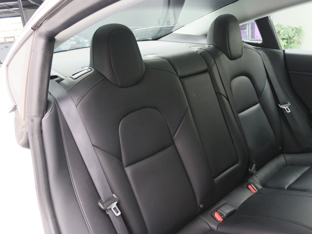 Tesla Model 3 Long-Range Dual Motor AWD 30