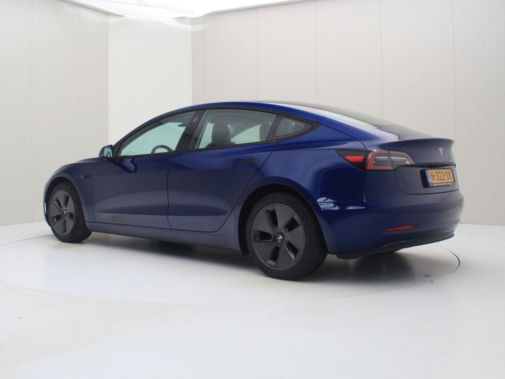 Tesla Model 3 Standard Plus RWD 4