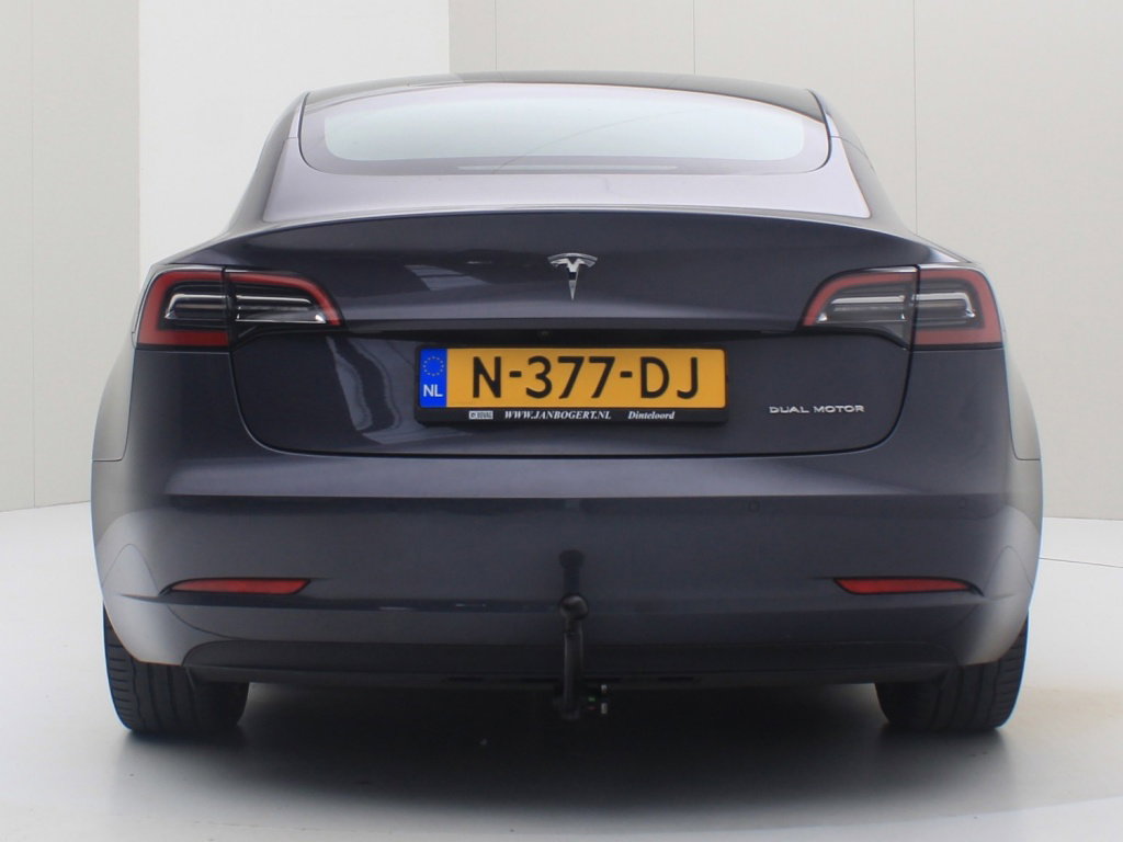 Tesla Model 3 Long-Range Dual Motor AWD 6