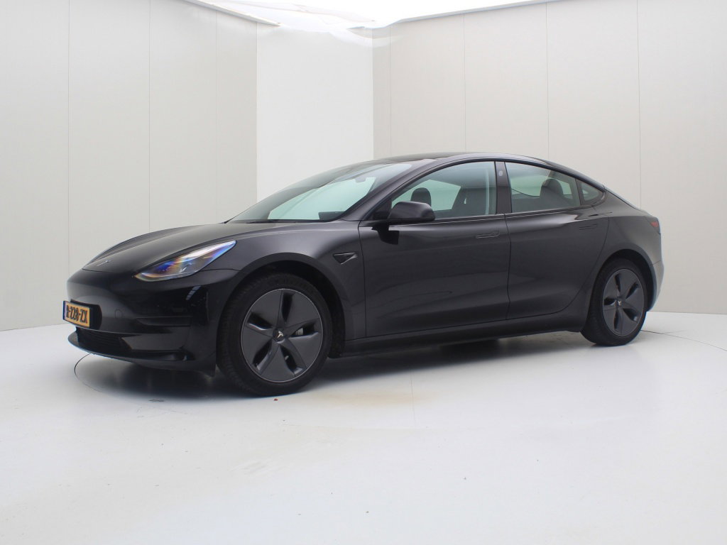 Tesla Model 3 Standard Plus RWD 8