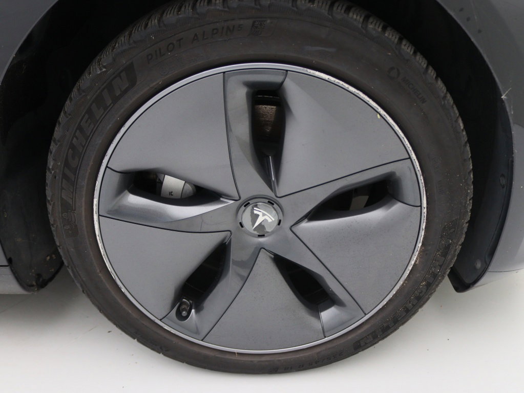 Tesla Model 3 Standard Plus RWD 10