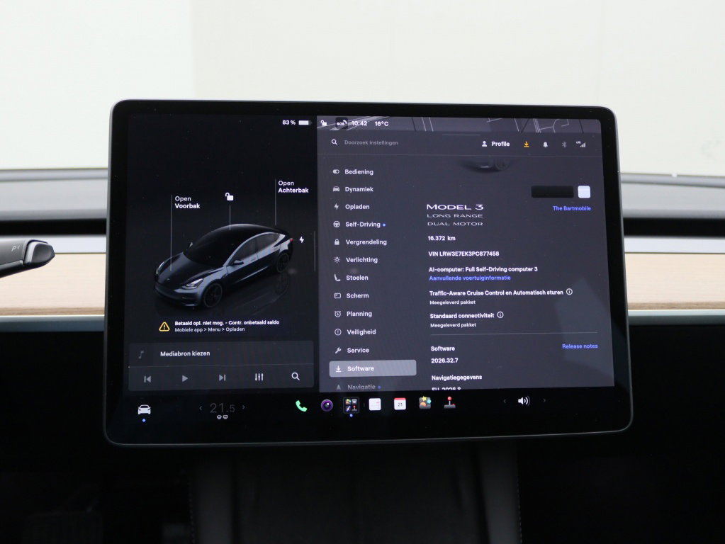 Tesla Model 3 Long-Range Dual Motor AWD 26