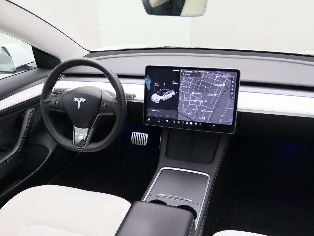 Tesla Model 3 Long-Range Dual Motor AWD 2