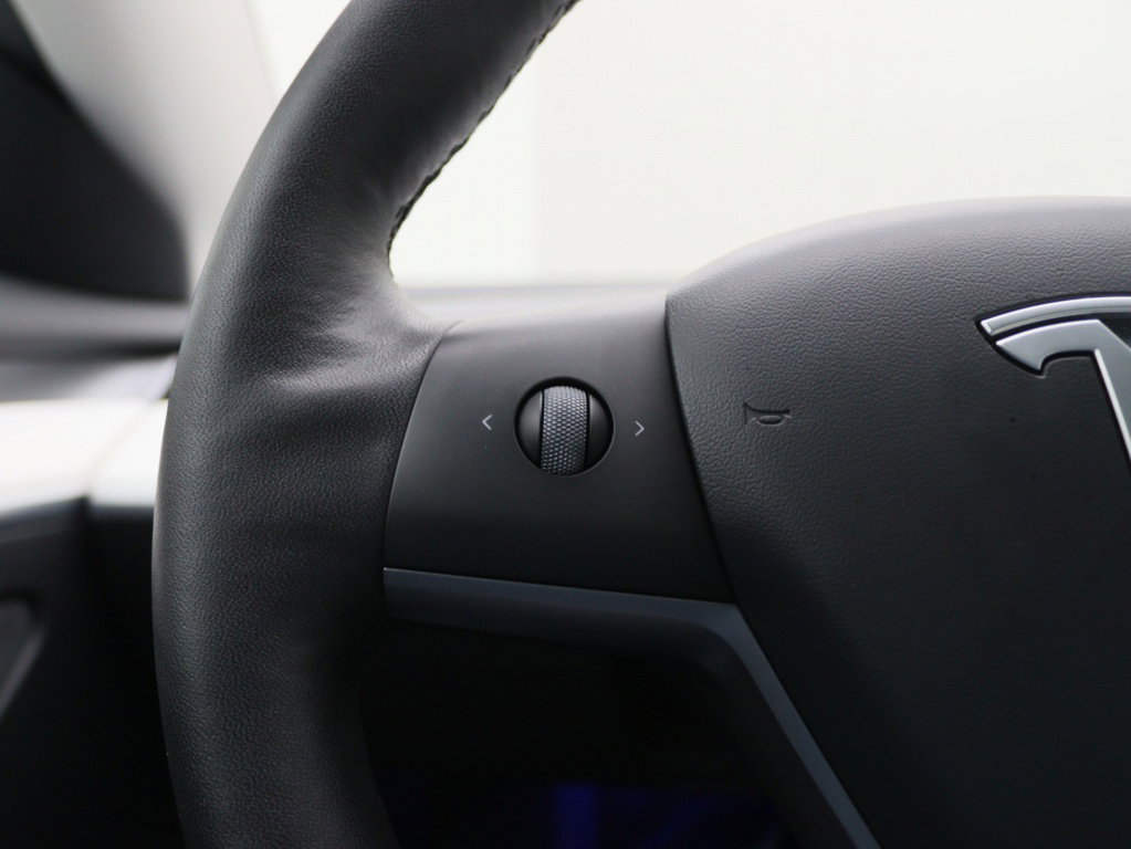 Tesla Model 3 Long-Range Dual Motor AWD 20