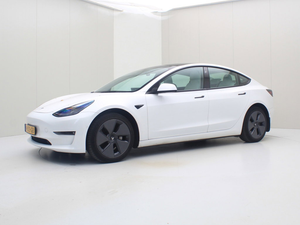 Tesla Model 3 Long-Range Dual Motor AWD 8