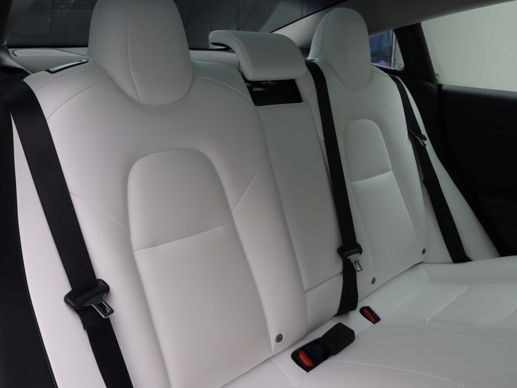 Tesla Model 3 Long-Range Dual Motor AWD 14