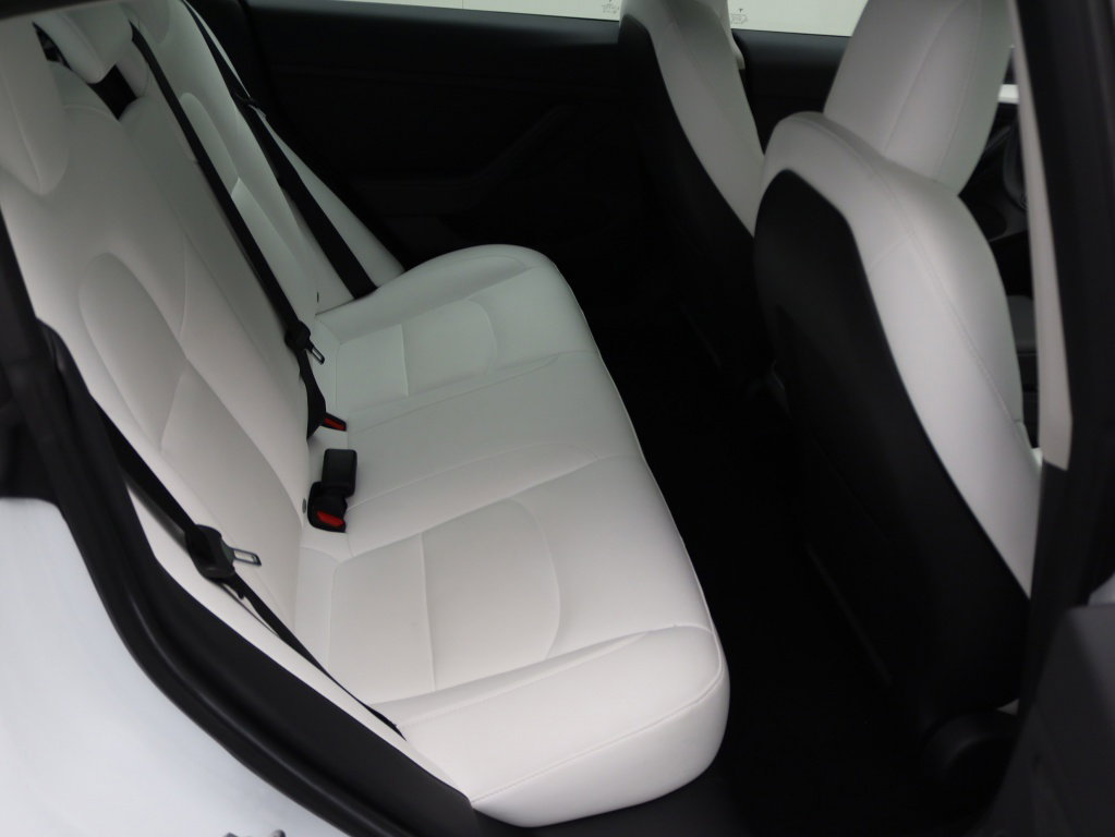 Tesla Model 3 Long-Range Dual Motor AWD 13