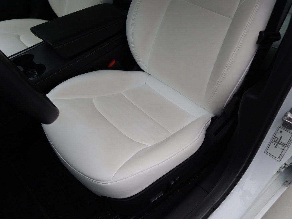 Tesla Model 3 Long-Range Dual Motor AWD 17