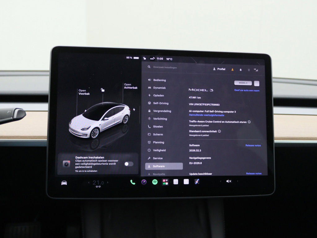 Tesla Model 3 Standard Plus RWD 26