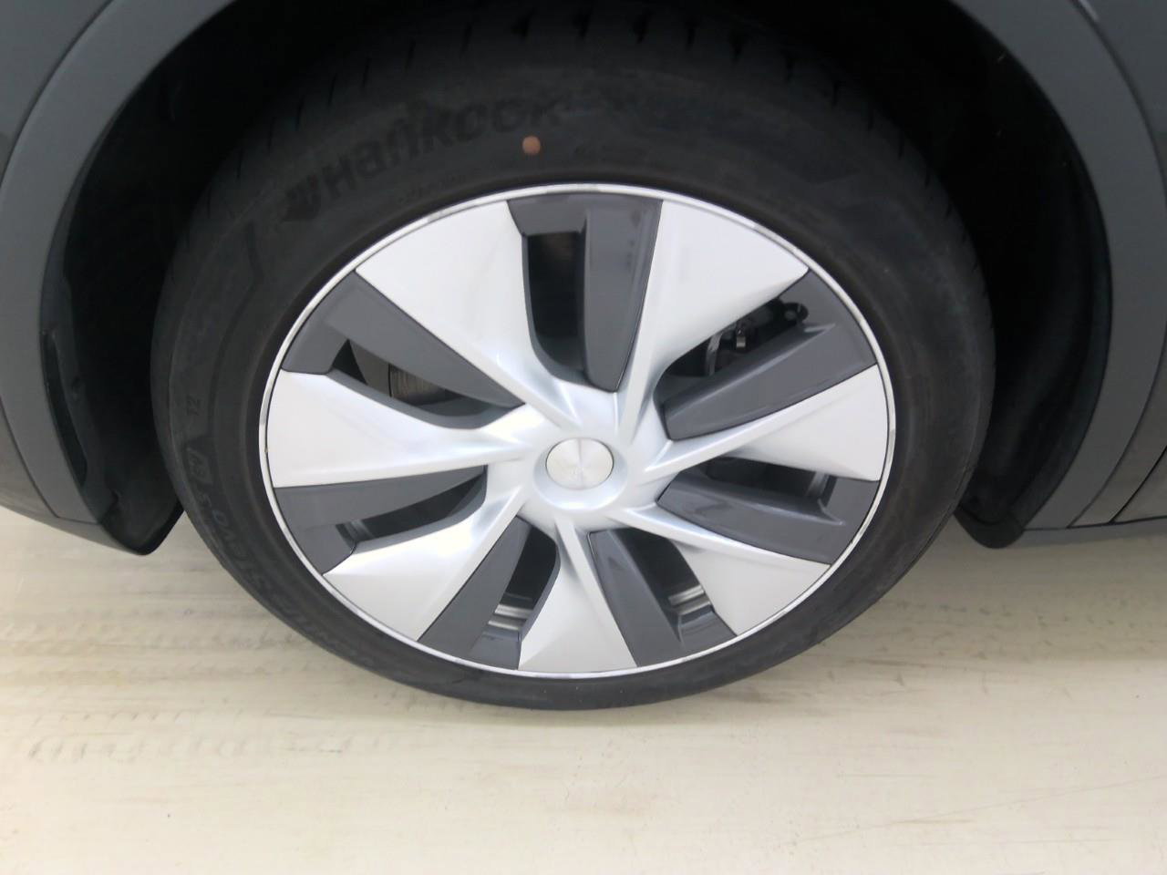 Tesla Model Y Standard RWD Plus 94.7% SoH [ HW4+AMD RYZEN+AUTOPILOT+19 INCH+PREMIUM AUDIO ] 19