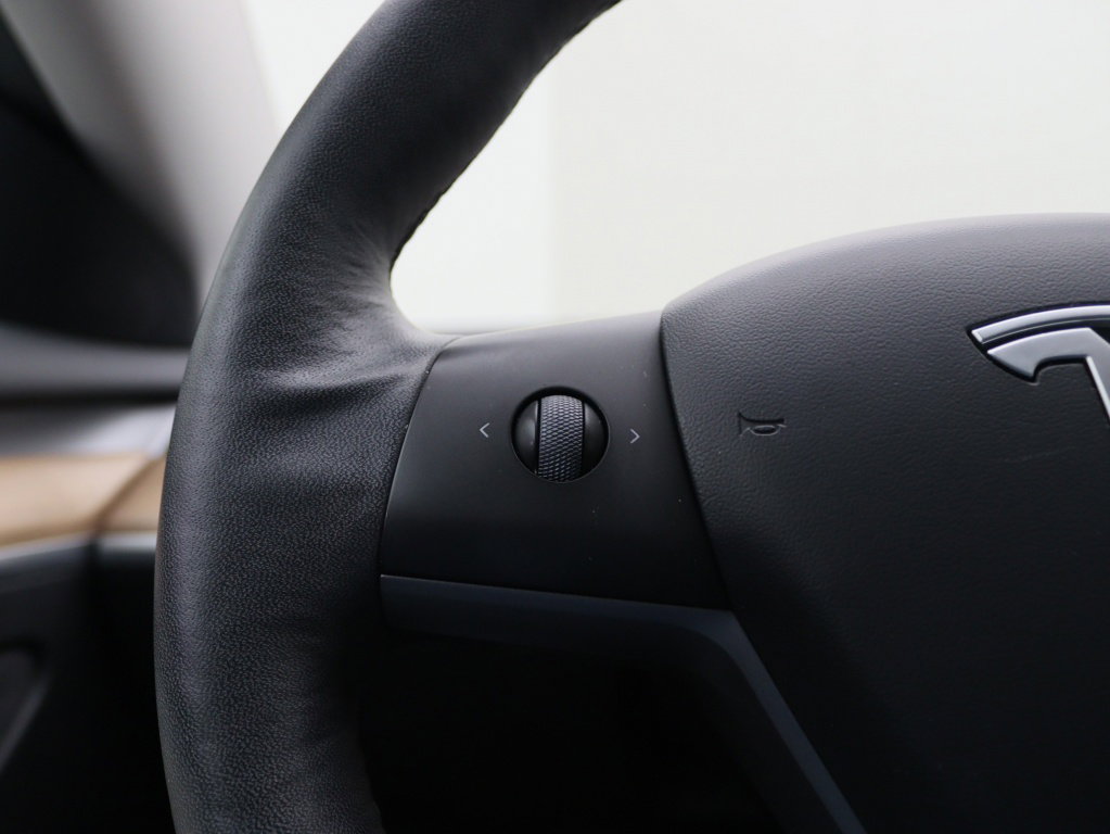 Tesla Model 3 Long-Range Dual Motor AWD 21