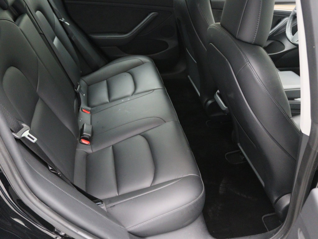 Tesla Model 3 Long-Range Dual Motor AWD 14