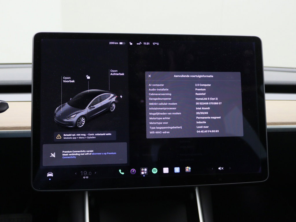 Tesla Model 3 Long-Range Dual Motor AWD 28