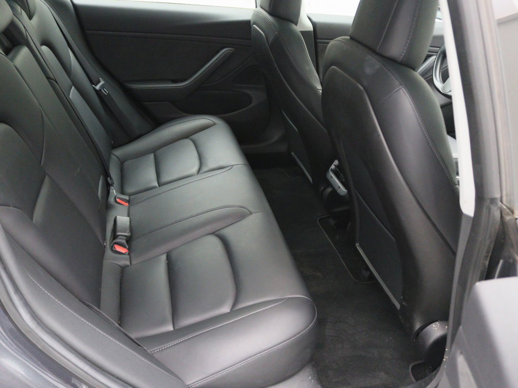 Tesla Model 3 Long-Range Dual Motor AWD 15