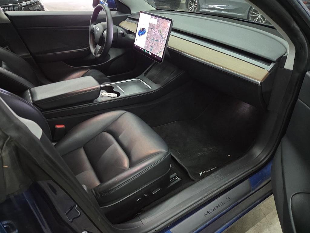 Tesla Model 3 Long-Range Dual Motor AWD 9