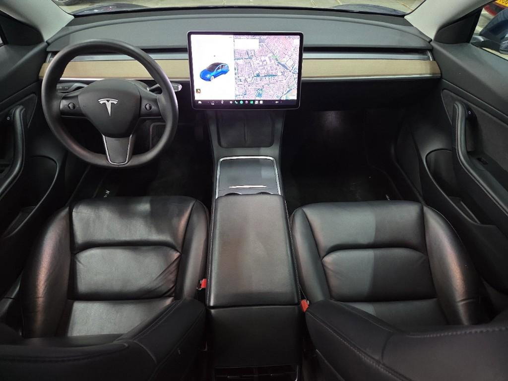 Tesla Model 3 Long-Range Dual Motor AWD 11