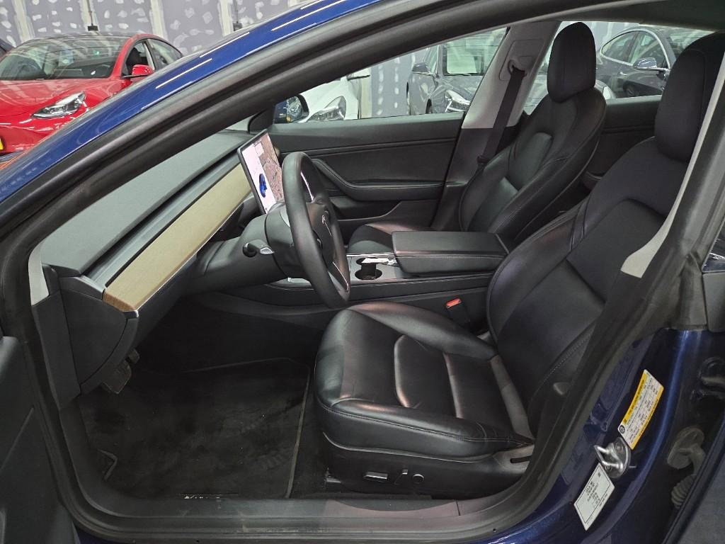 Tesla Model 3 Long-Range Dual Motor AWD 27