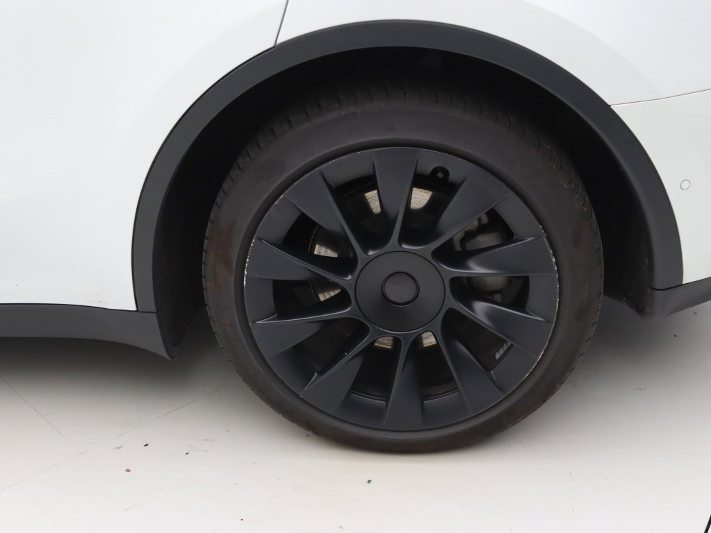 Tesla Model Y Long Range 345pk AWD 12
