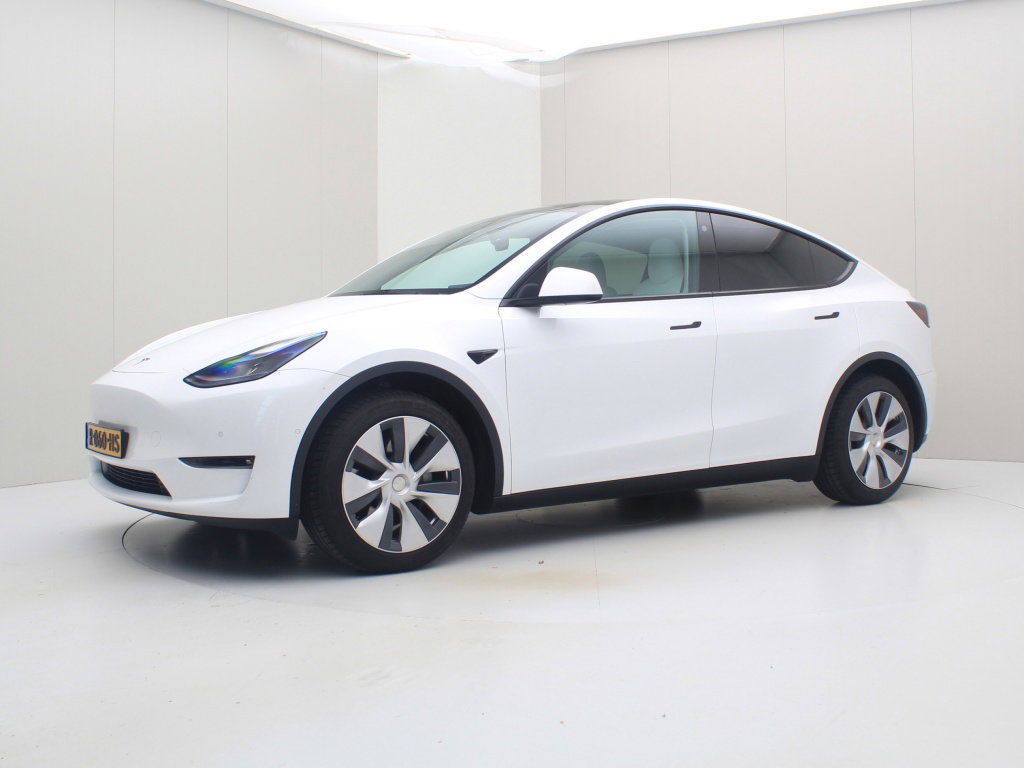 Tesla Model Y Long Range 345pk AWD 8