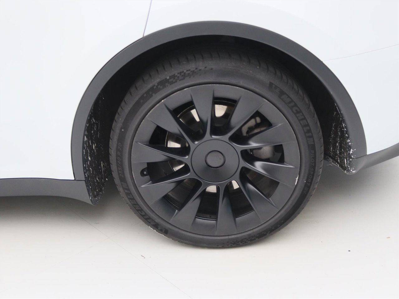Tesla Model Y Standard RWD Plus 90,8% SoH [ AMD RYZEN+AUTOPILOT+20 INCH+PREMIUM AUDIO 11