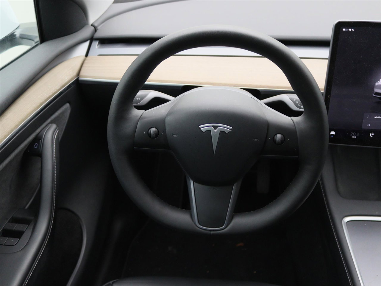 Tesla Model Y Standard RWD Plus 90,8% SoH [ AMD RYZEN+AUTOPILOT+20 INCH+PREMIUM AUDIO 19