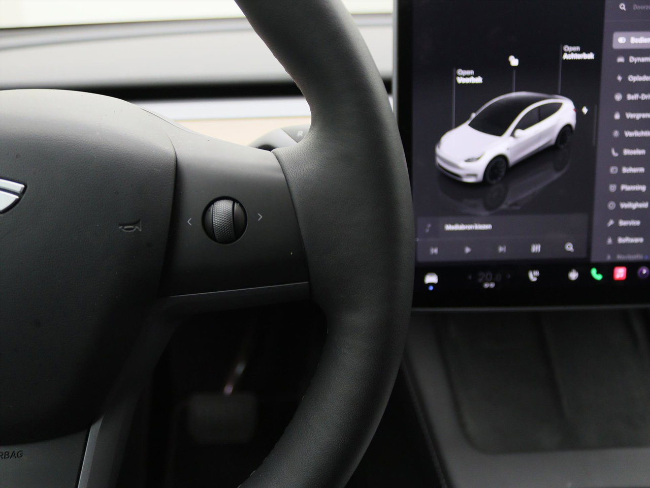 Tesla Model Y Standard RWD Plus 90,8% SoH [ AMD RYZEN+AUTOPILOT+20 INCH+PREMIUM AUDIO 21