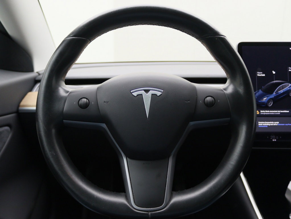 Tesla Model 3 Standard Plus RWD 19