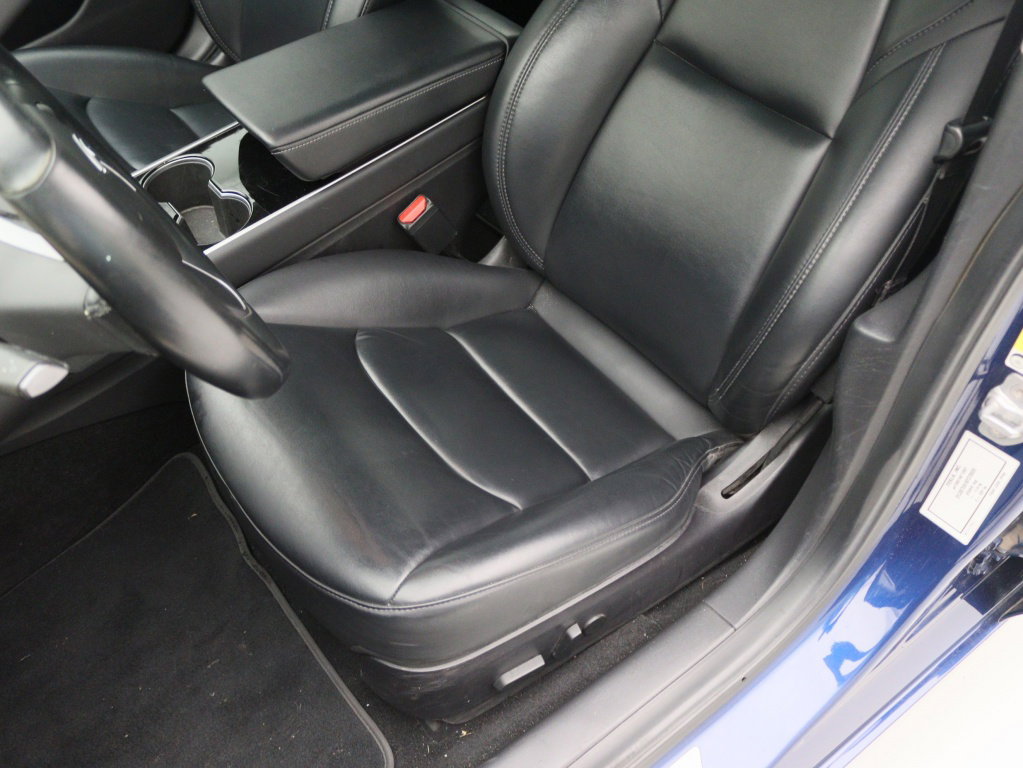 Tesla Model 3 Standard Plus RWD 17