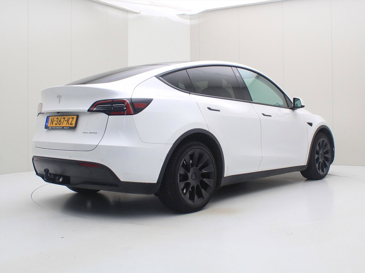 Tesla Model Y Long Range 351pk AWD [ FSD+WIT LEDER+TREKHAAK+20 INCH+PREMIUM AUDIO ] 2