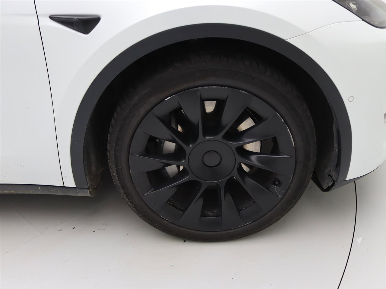 Tesla Model Y Long Range 351pk AWD [ FSD+WIT LEDER+TREKHAAK+20 INCH+PREMIUM AUDIO ] 13