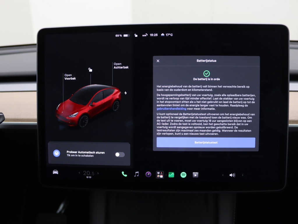 Tesla Model Y Long Range 345pk AWD 11