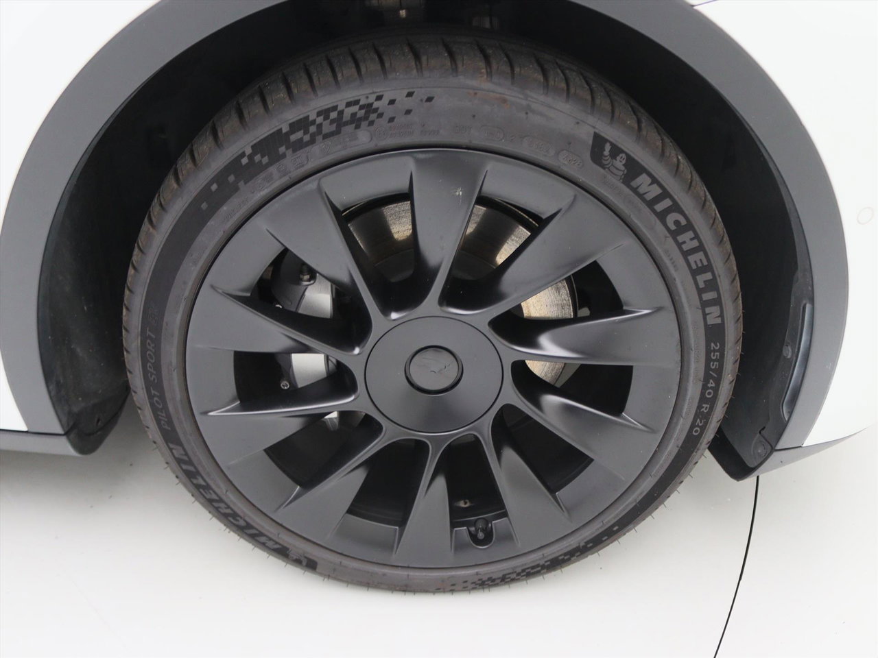 Tesla Model Y Long Range 351pk AWD [ WIT LEDER+AUTOPILOT+20 INCH+PREMIUM AUDIO ] 10