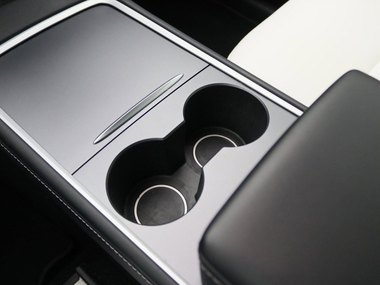 Tesla Model Y Long Range 351pk AWD [ WIT LEDER+AUTOPILOT+20 INCH+PREMIUM AUDIO ] 29
