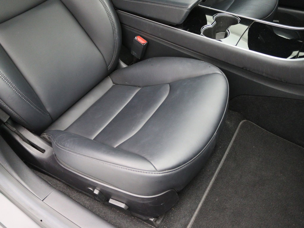 Tesla Model 3 Standard Plus RWD 17
